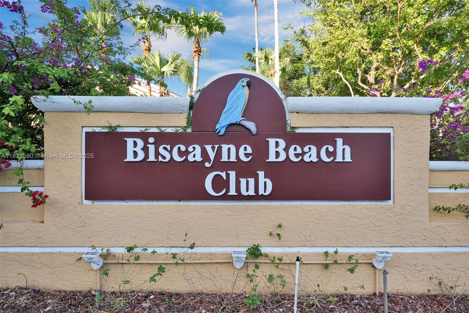 BISCAYNE BEACH CLUB CONDO - Residential