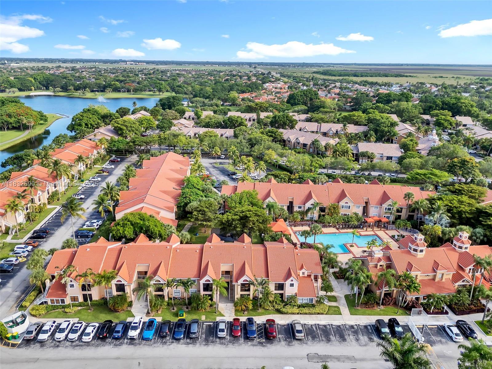 BISCAYNE BEACH CLUB CONDO - Residential