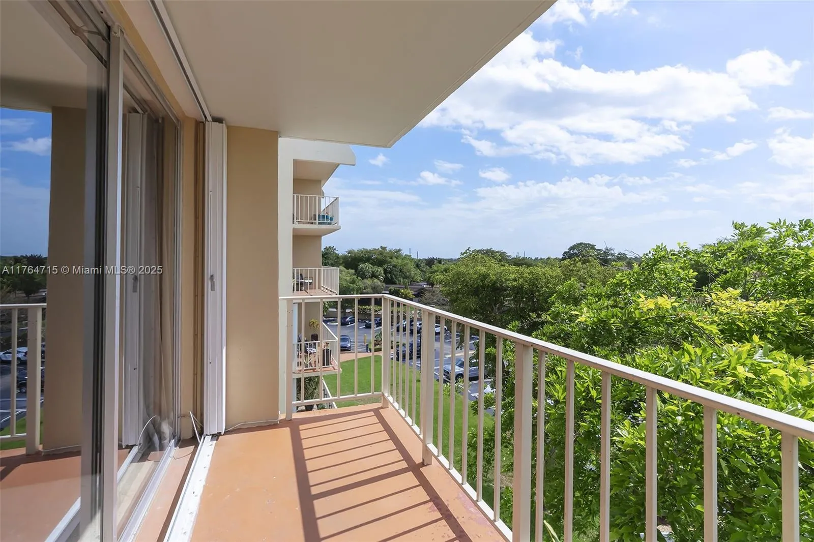 Miami, Florida 33176, United States, 2 Bedrooms Bedrooms, ,1 BathroomBathrooms,Residential,Active,91795