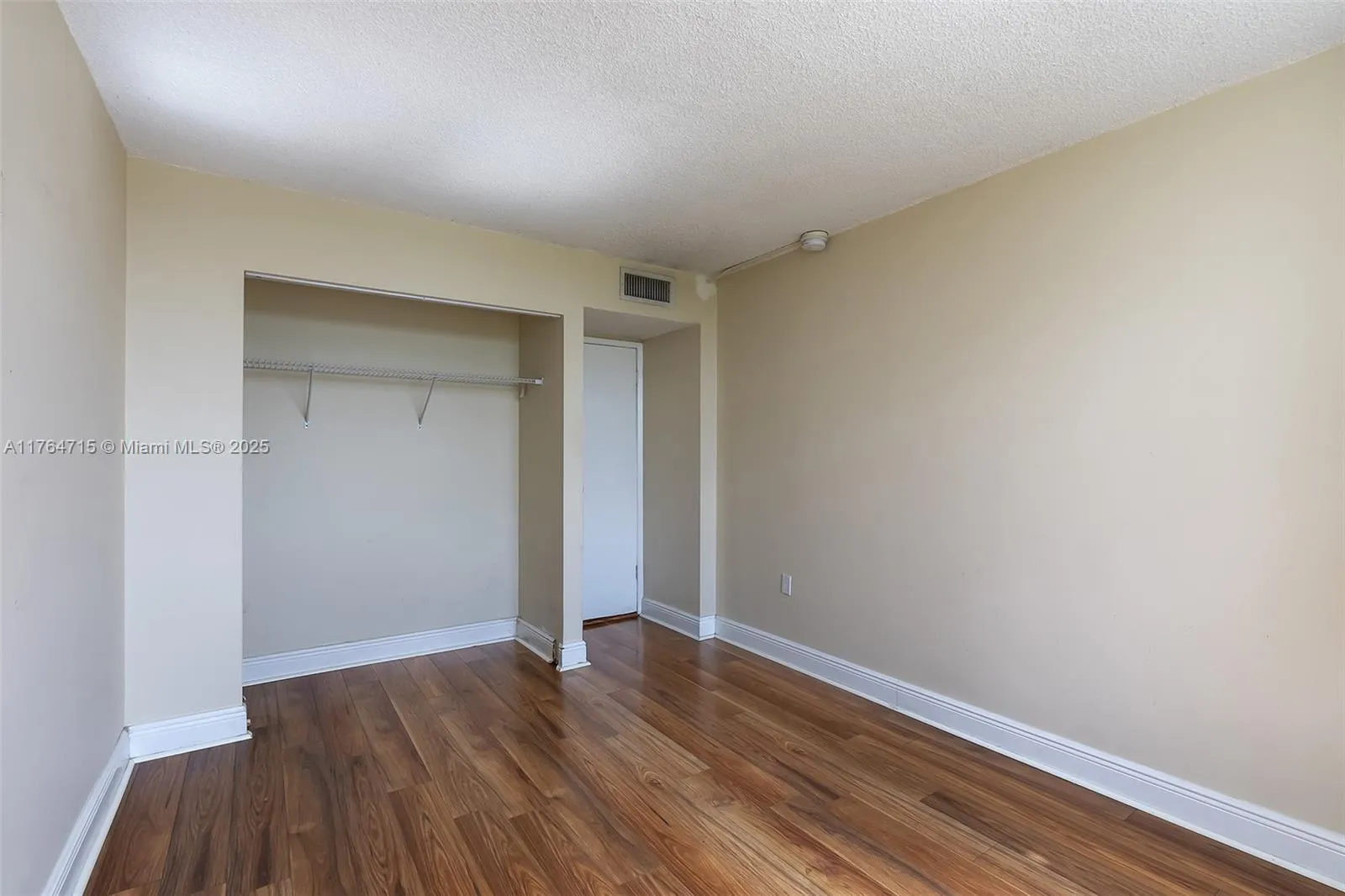 Miami, Florida 33176, United States, 2 Bedrooms Bedrooms, ,1 BathroomBathrooms,Residential,Active,91795