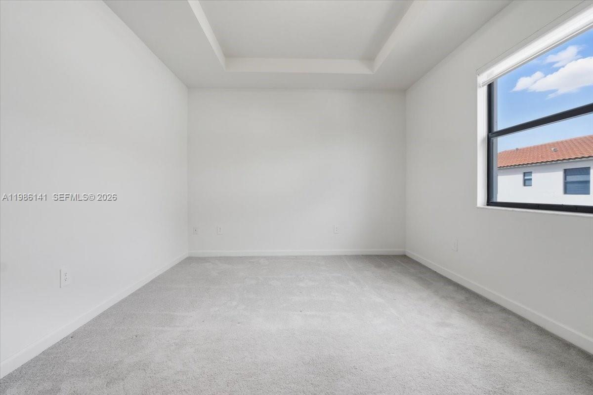 SILVER PALM RESIDENTIAL H - Residential Lease