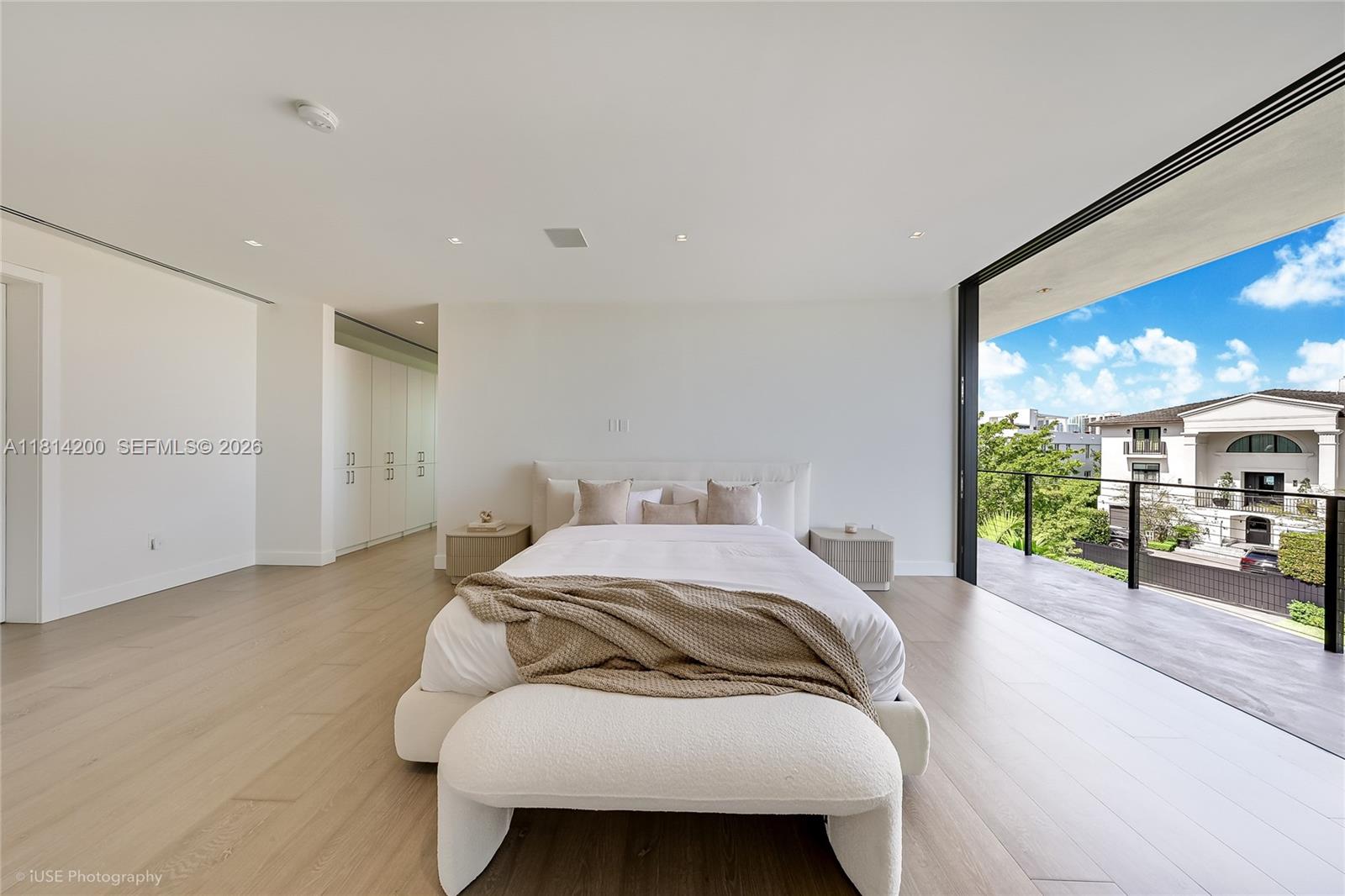 HIBISCUS ISLAND - Residential