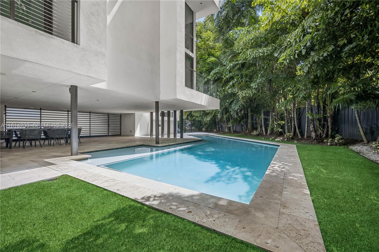 HIBISCUS ISLAND - Residential