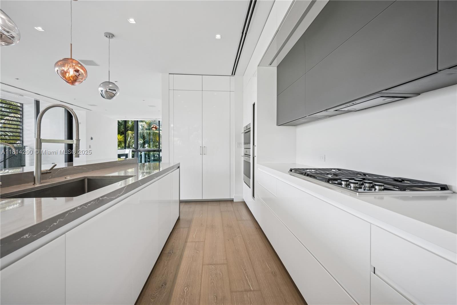 HIBISCUS ISLAND - Residential