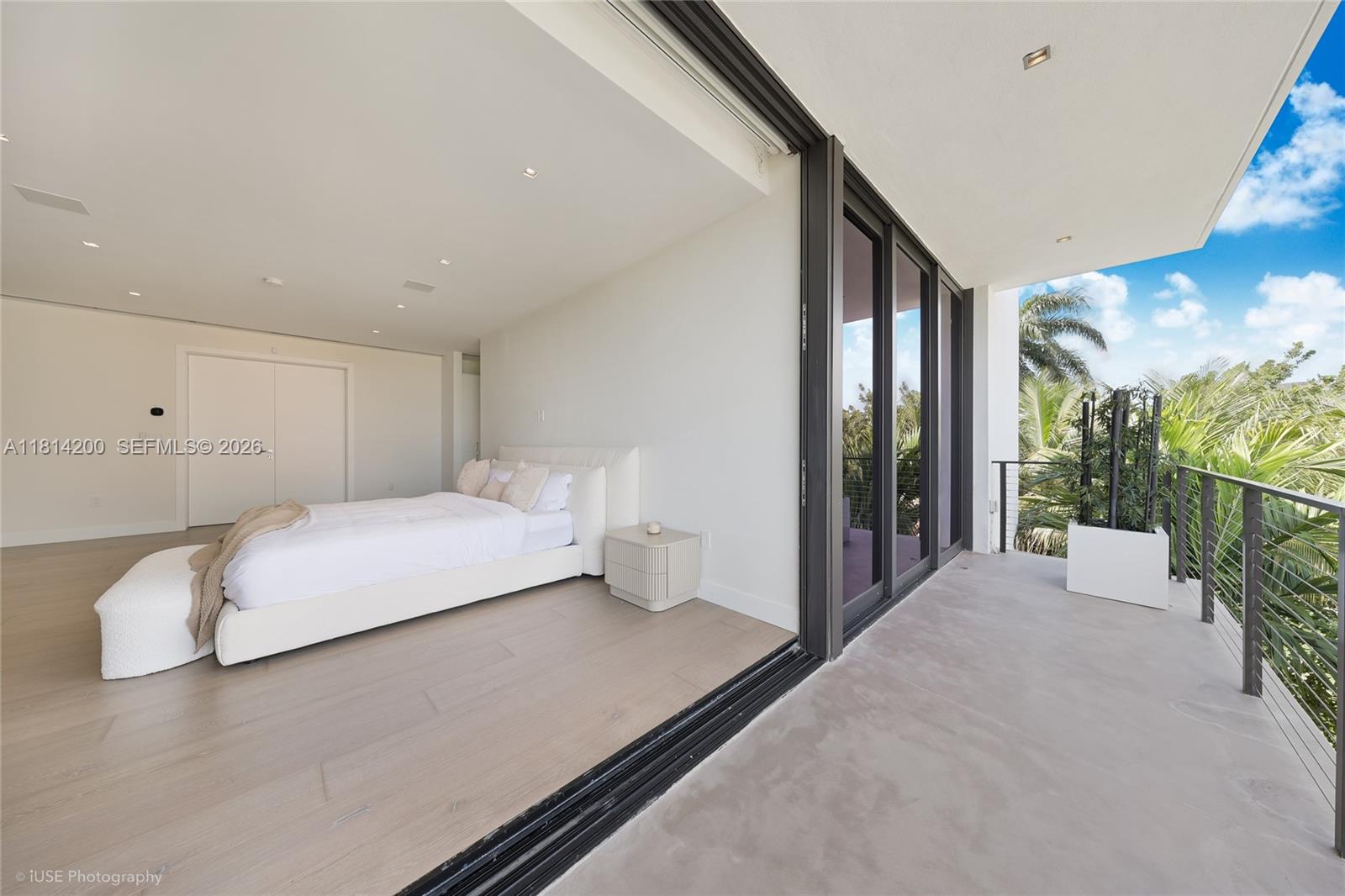 HIBISCUS ISLAND - Residential