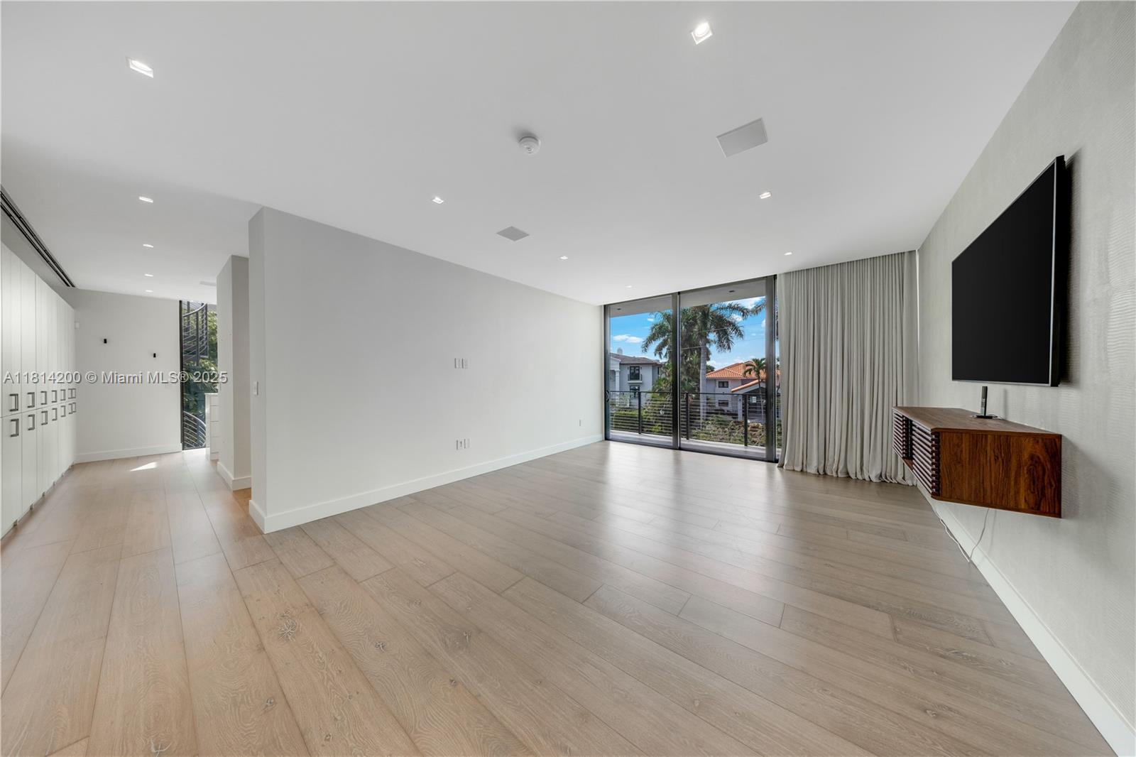 HIBISCUS ISLAND - Residential