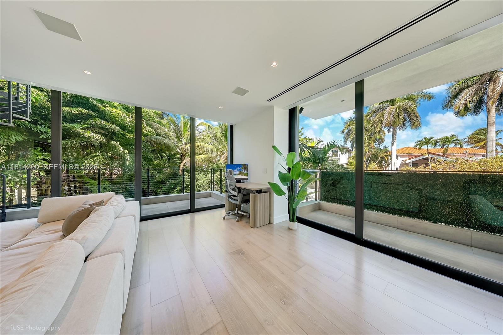 HIBISCUS ISLAND - Residential