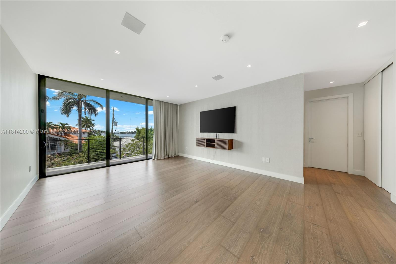 HIBISCUS ISLAND - Residential