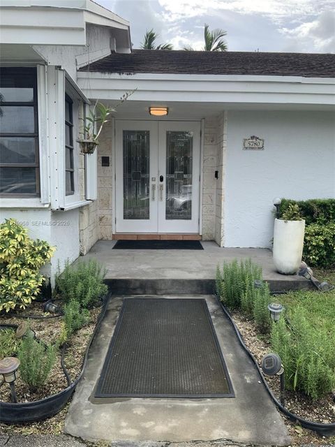 5780 SW 59th Pl South Miami FL 33143