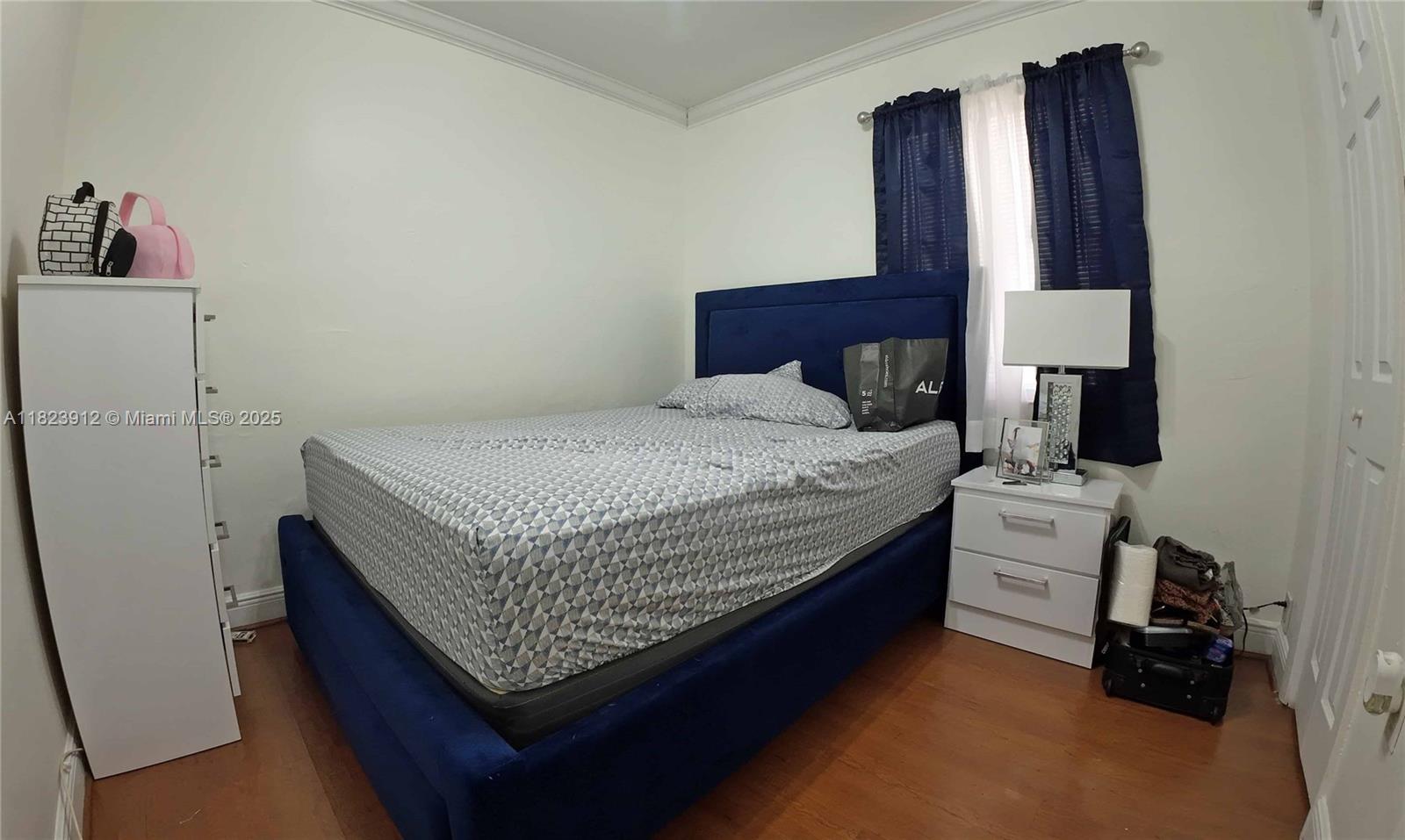 TROPICAL GARDENS - Residential