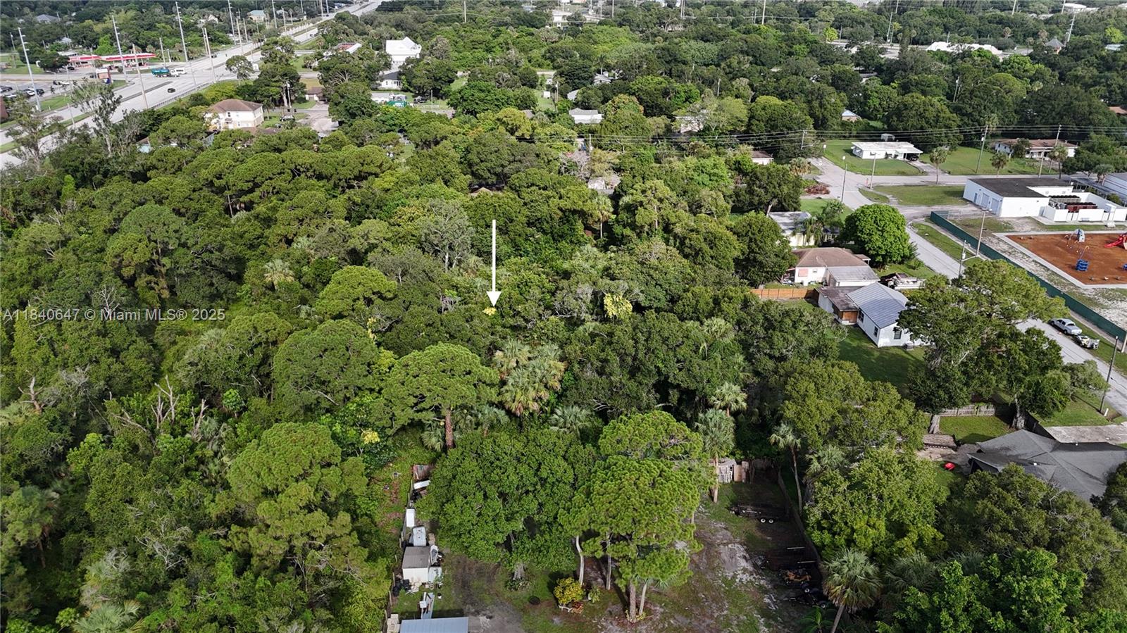 METES AND BOUNDS - Land