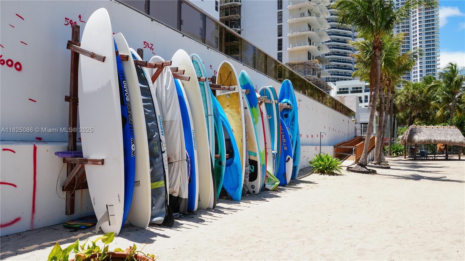 MAISON GRANDE CONDO - Residential