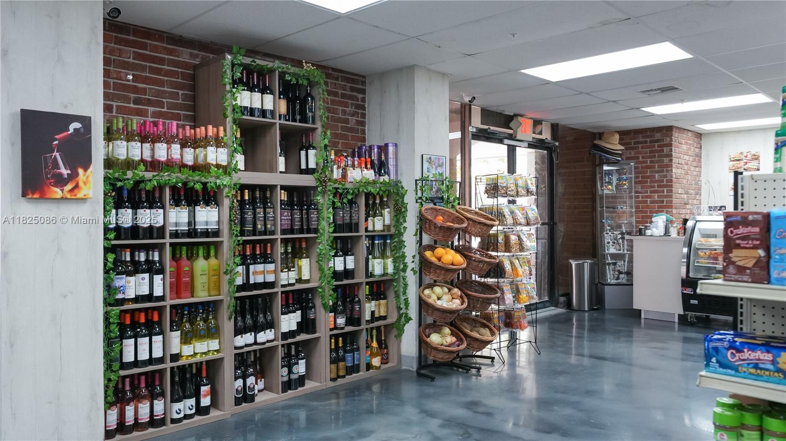 MAISON GRANDE CONDO - Residential