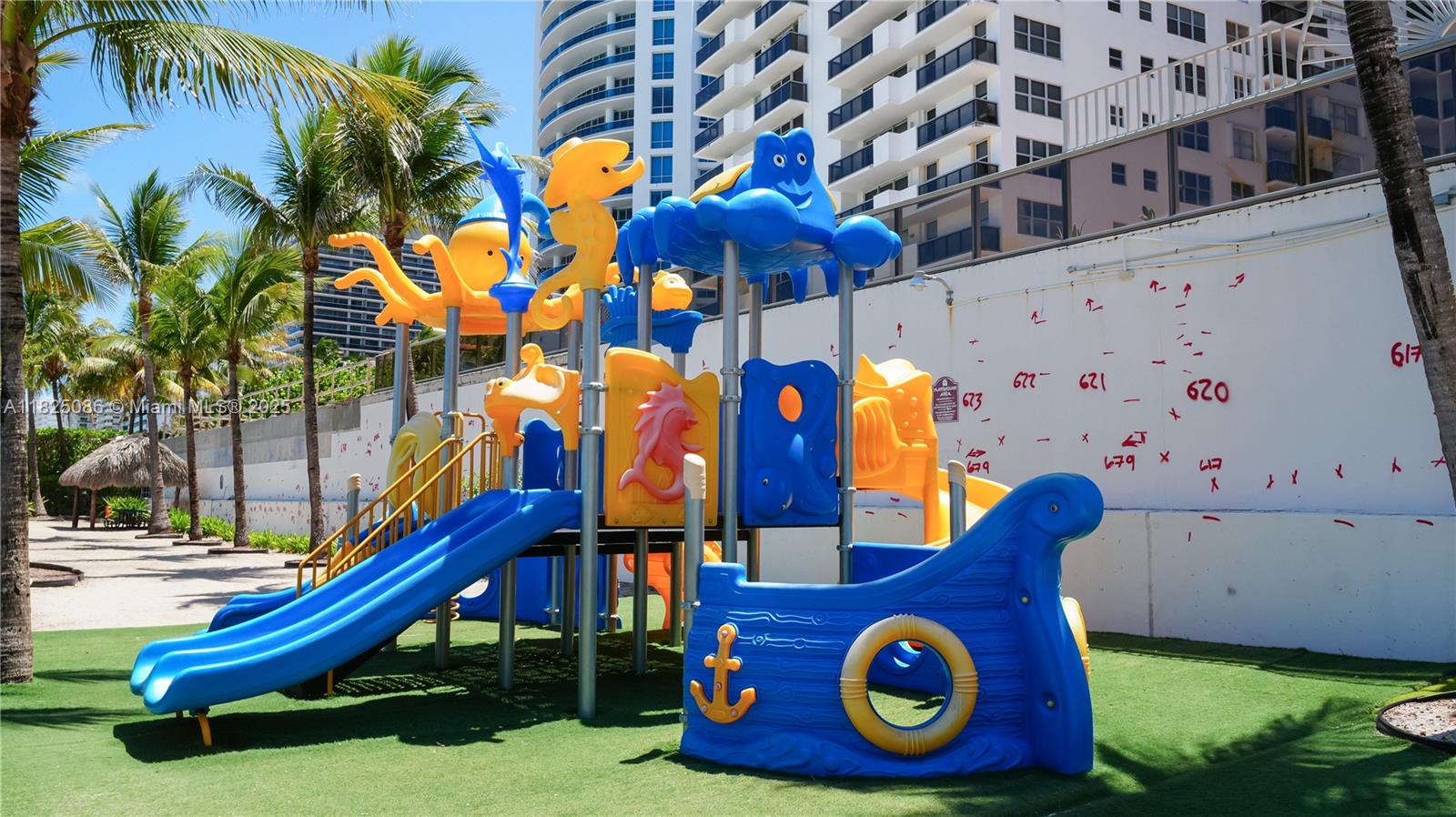 MAISON GRANDE CONDO - Residential