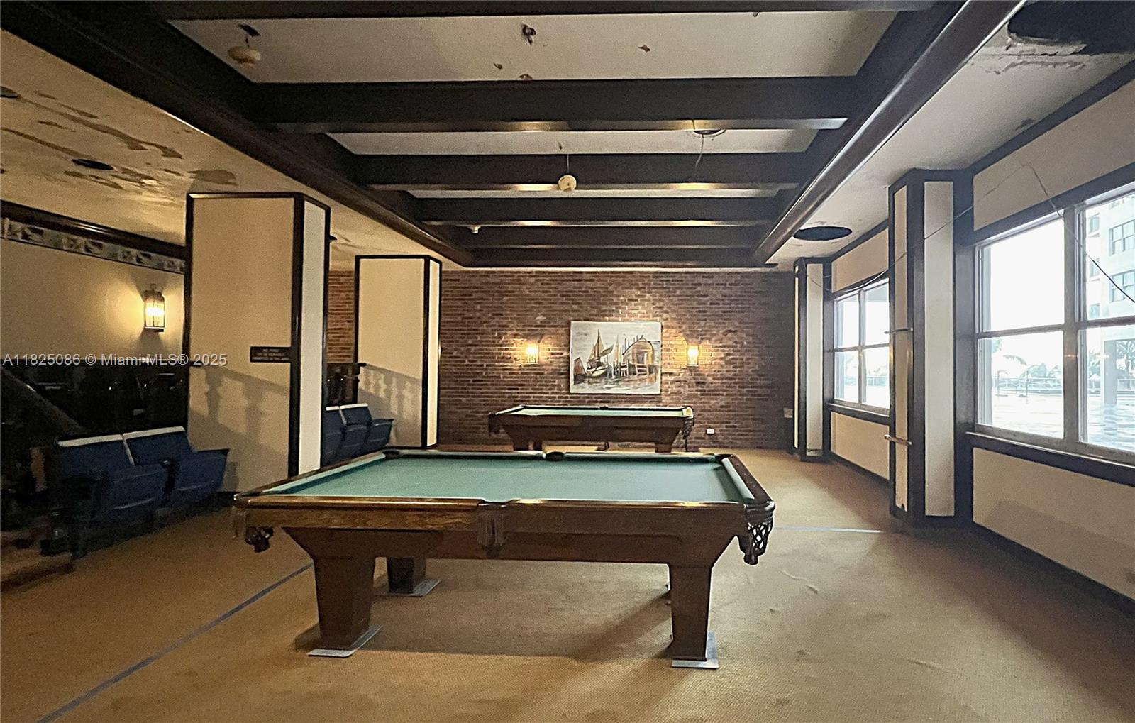 MAISON GRANDE CONDO - Residential