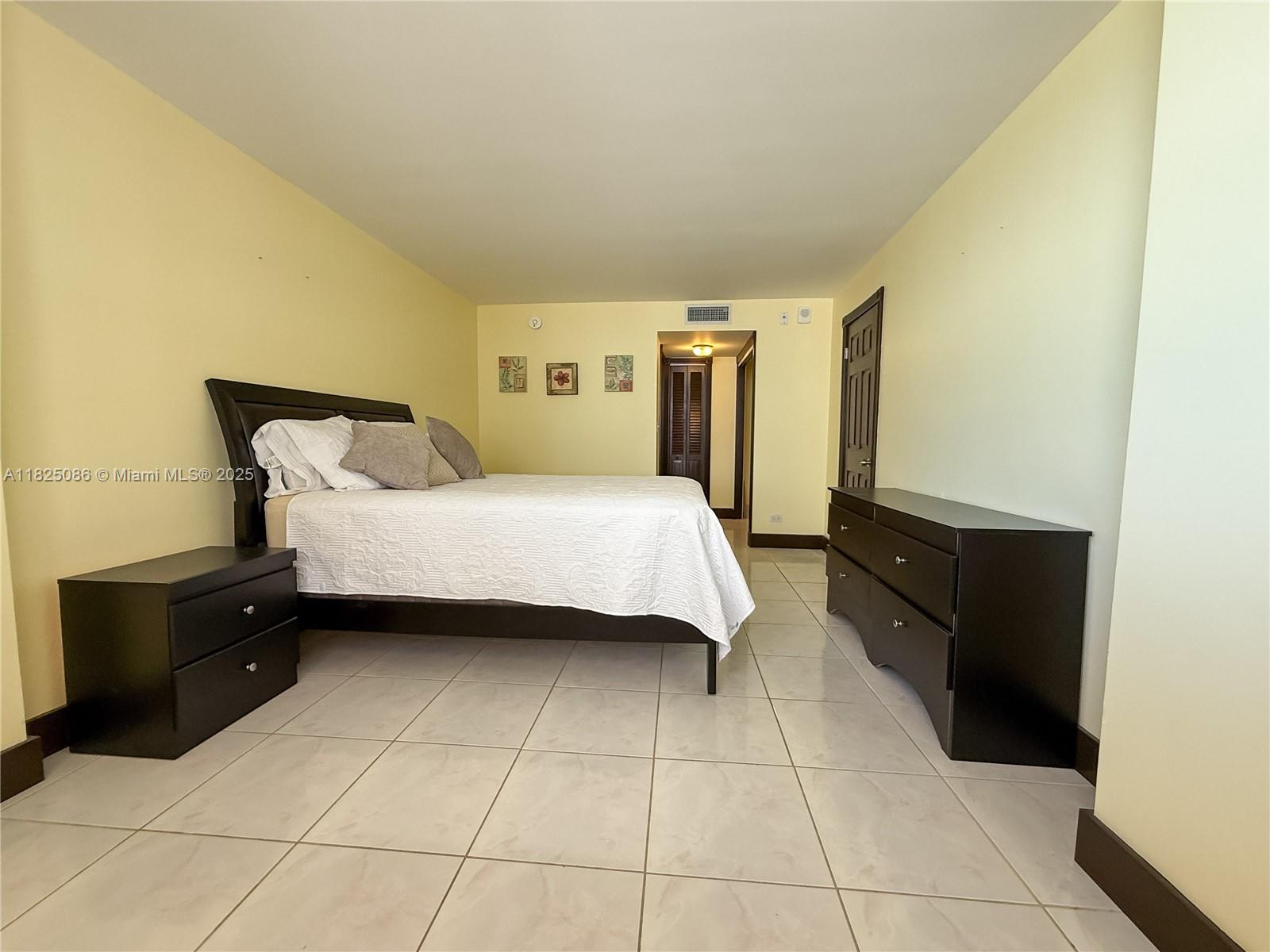 MAISON GRANDE CONDO - Residential