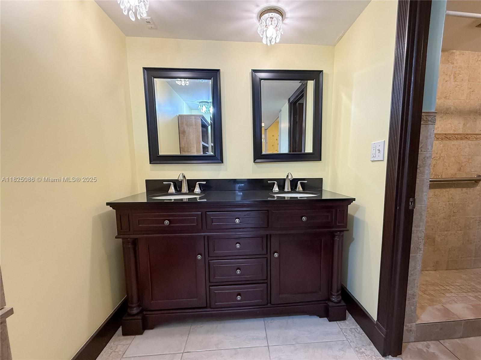 MAISON GRANDE CONDO - Residential