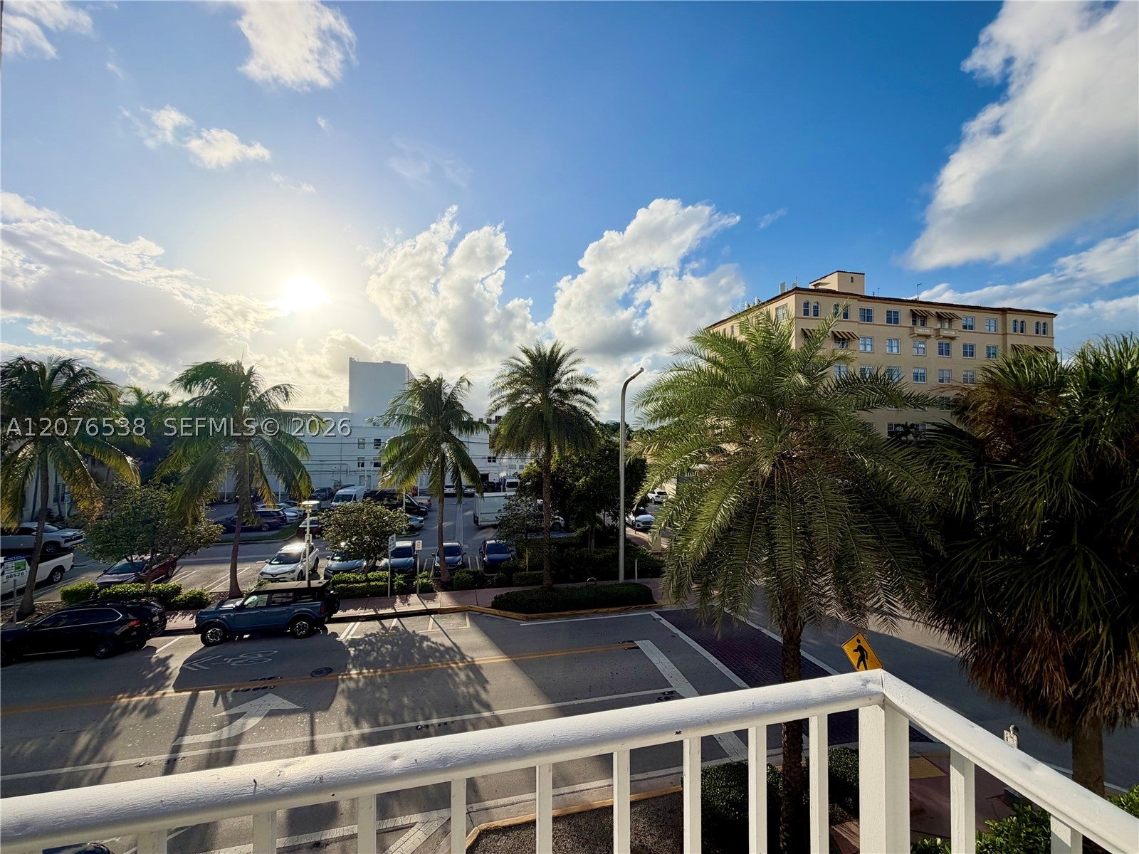 1255 Collins Ave 304