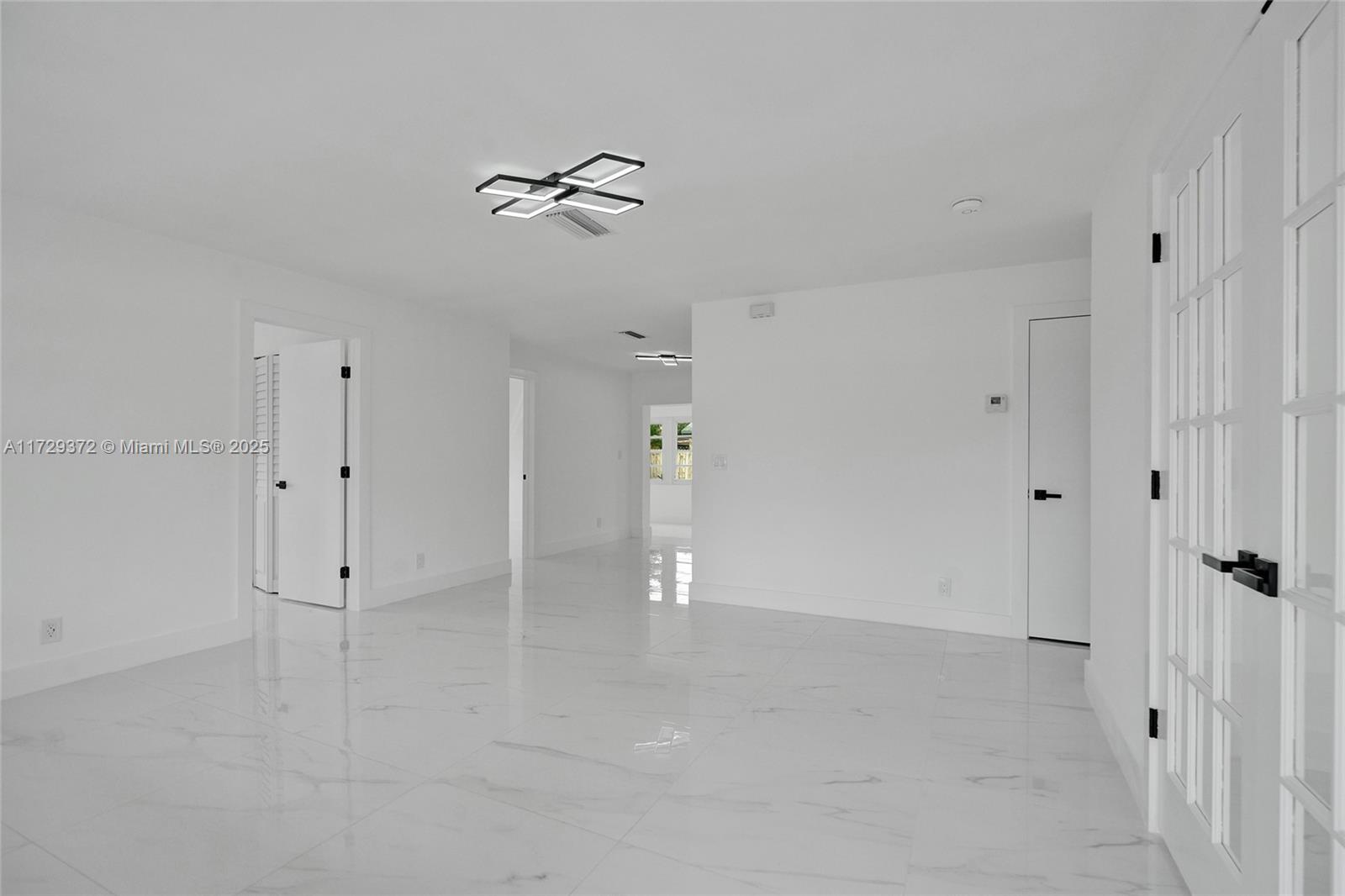 PINE CREST AMENDED PLAT - Residential