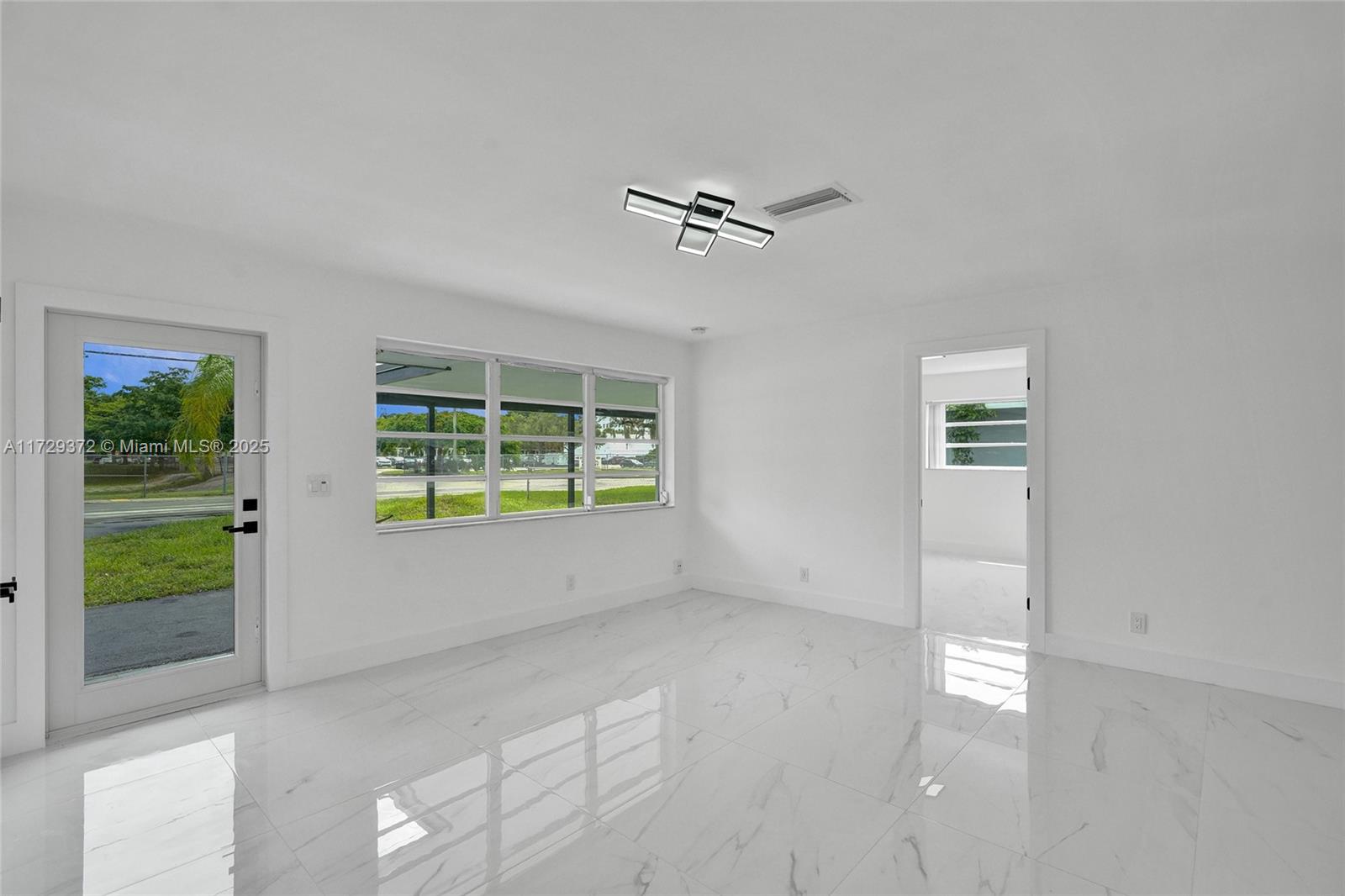 PINE CREST AMENDED PLAT - Residential