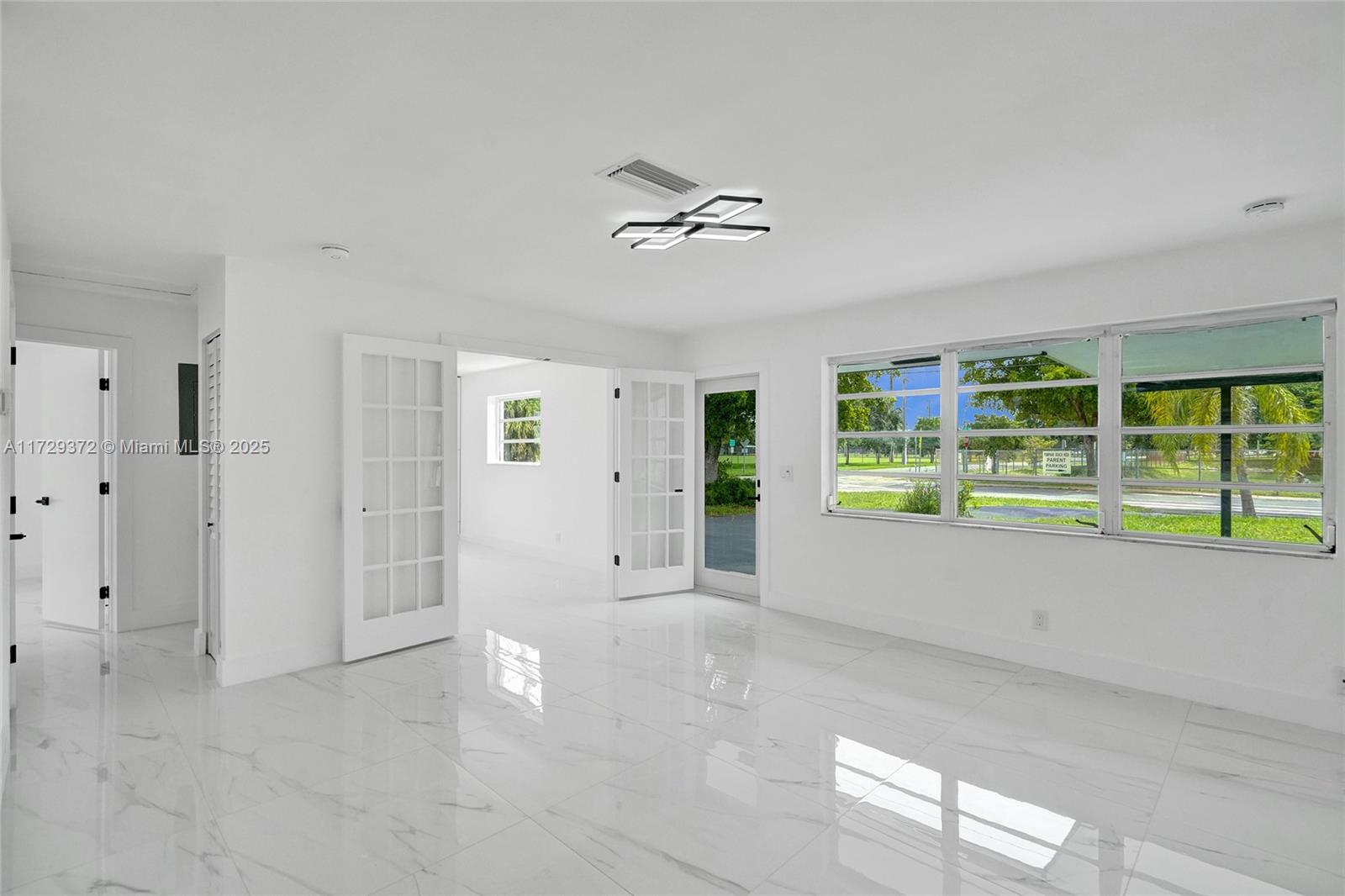 PINE CREST AMENDED PLAT - Residential