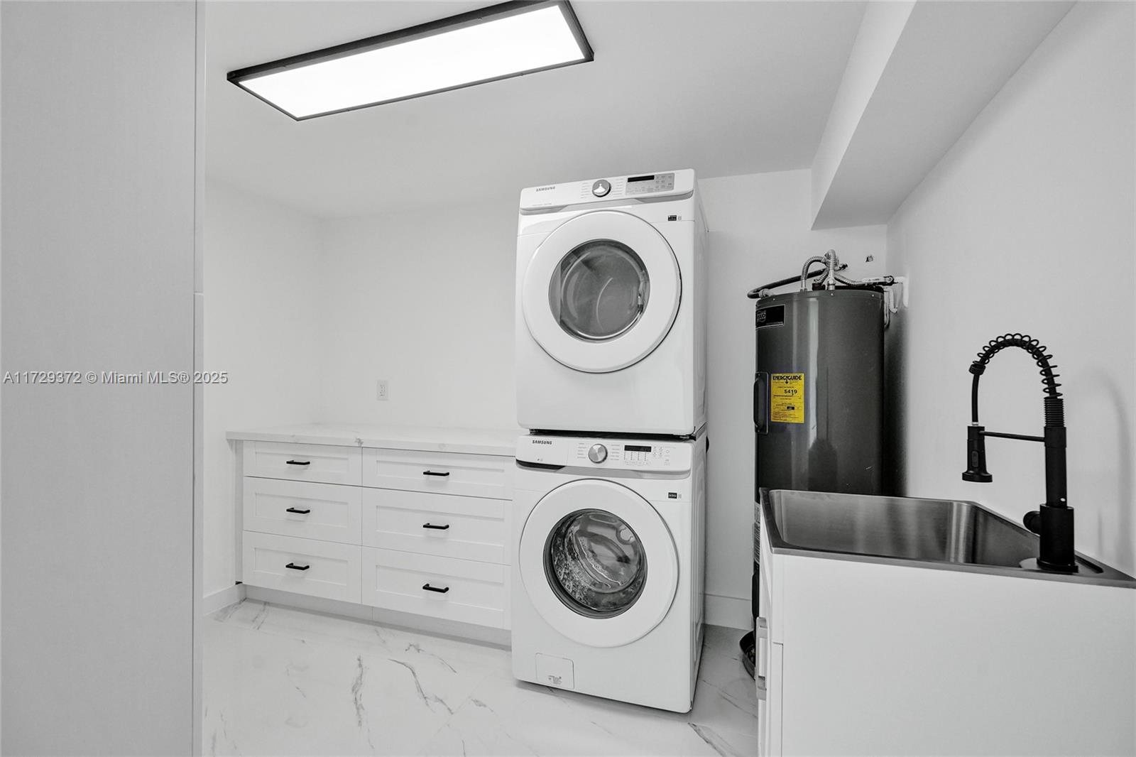 PINE CREST AMENDED PLAT - Residential