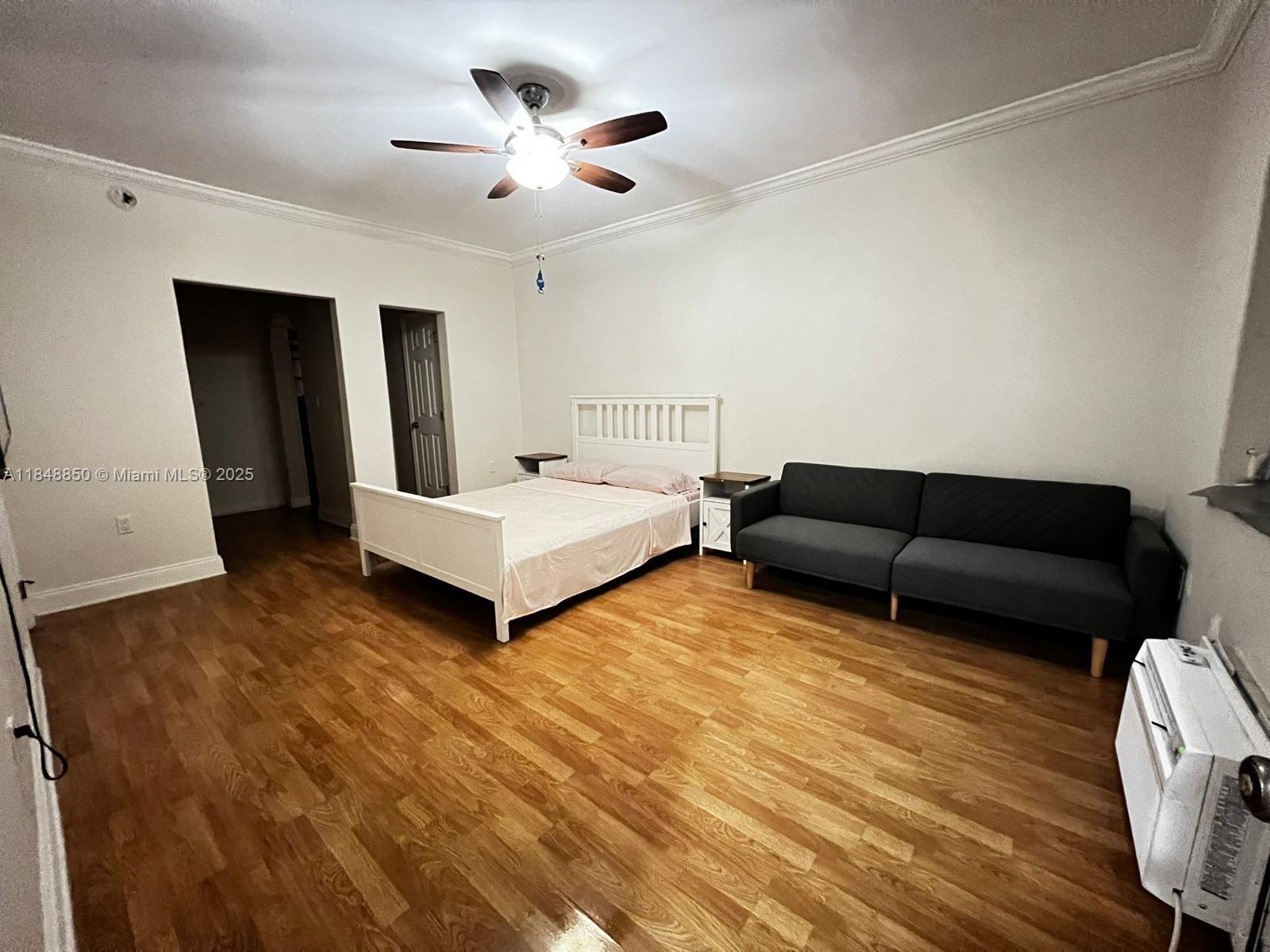 Charming Renovated Studio in the Heart of South Beach. recently renovated and fully furnished studio, located on the ground floor of a classic Art Deco building. The unit features a brand-new bathroom and kitchen with new appliances, cabinets, and furniture. Enjoy a separate dining area, generous closet space, a large kitchen pantry, and two private entrances for added convenience. The building offers shared washer/dryer facilities.
Fist and Security Deposit only!