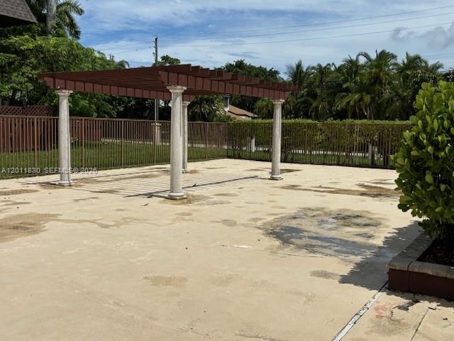 GALLOWOOD CONDO - Residential Lease