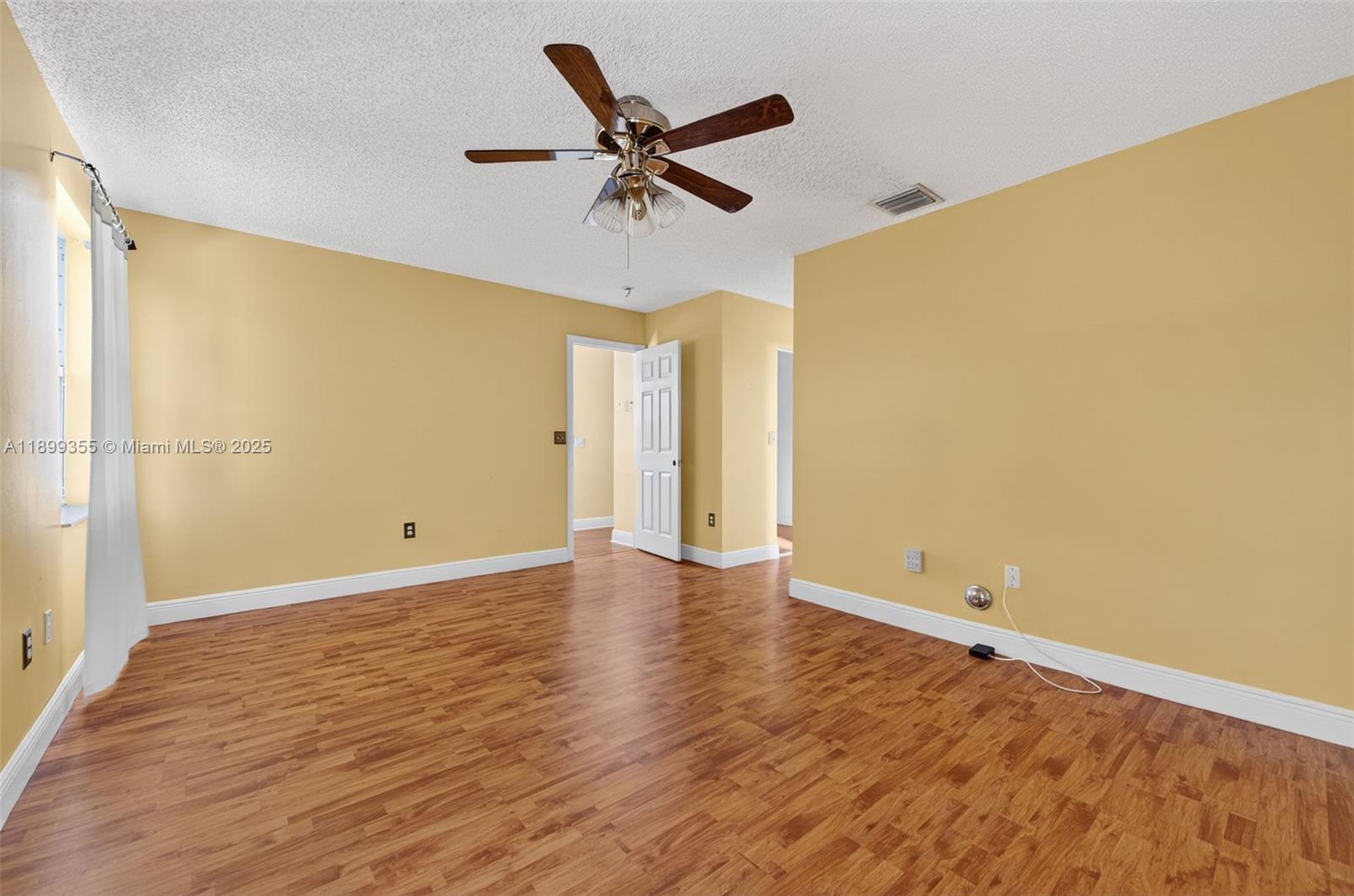 TOWNGATE - Residential