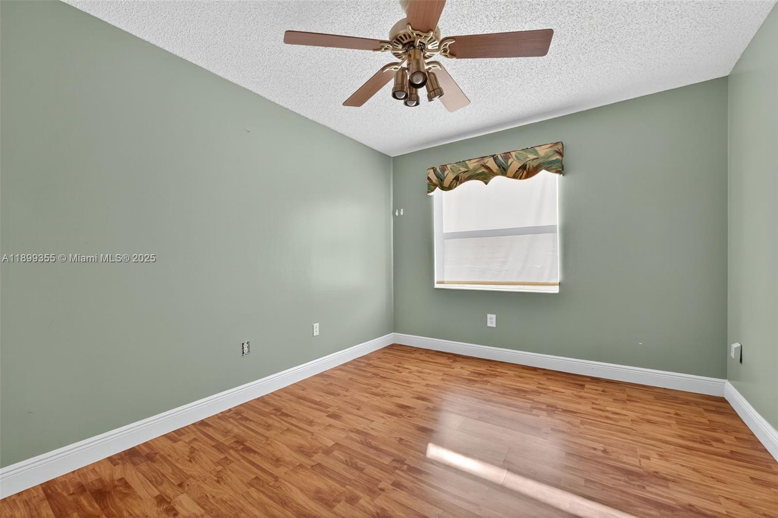 TOWNGATE - Residential