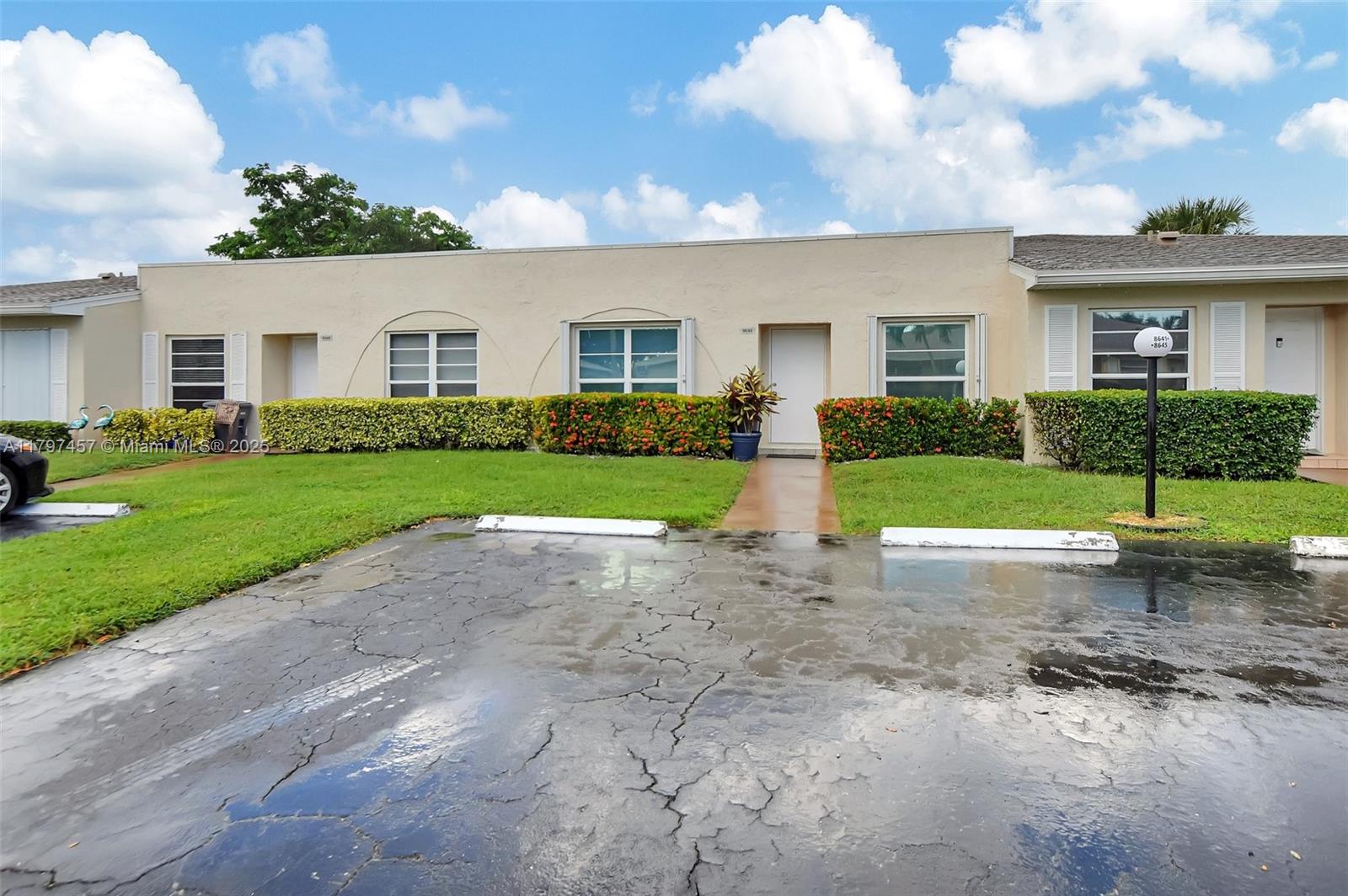 BOCA LAKES CONDO - Residential