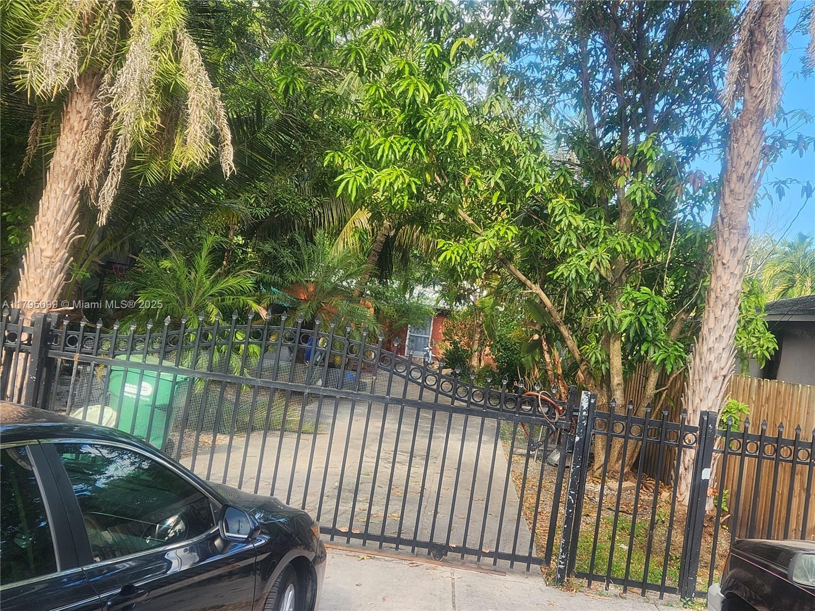 9407 NW 4th Ave