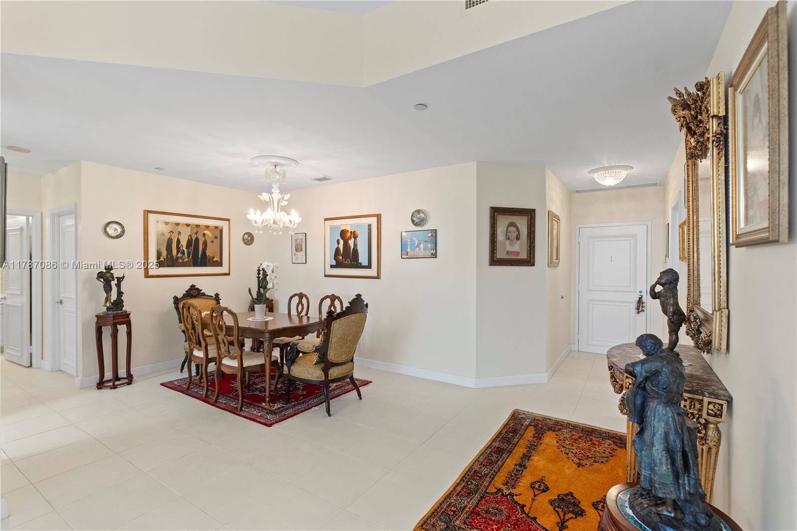 HARBOR TWS AT THE WATERWA - Residential