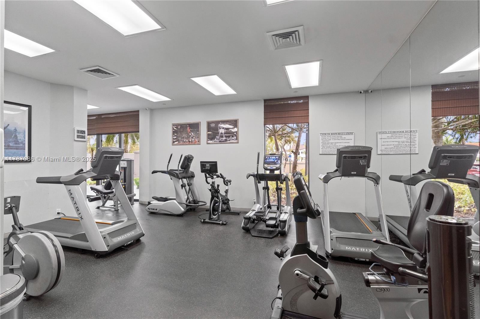 HARBOR TWS AT THE WATERWA - Residential