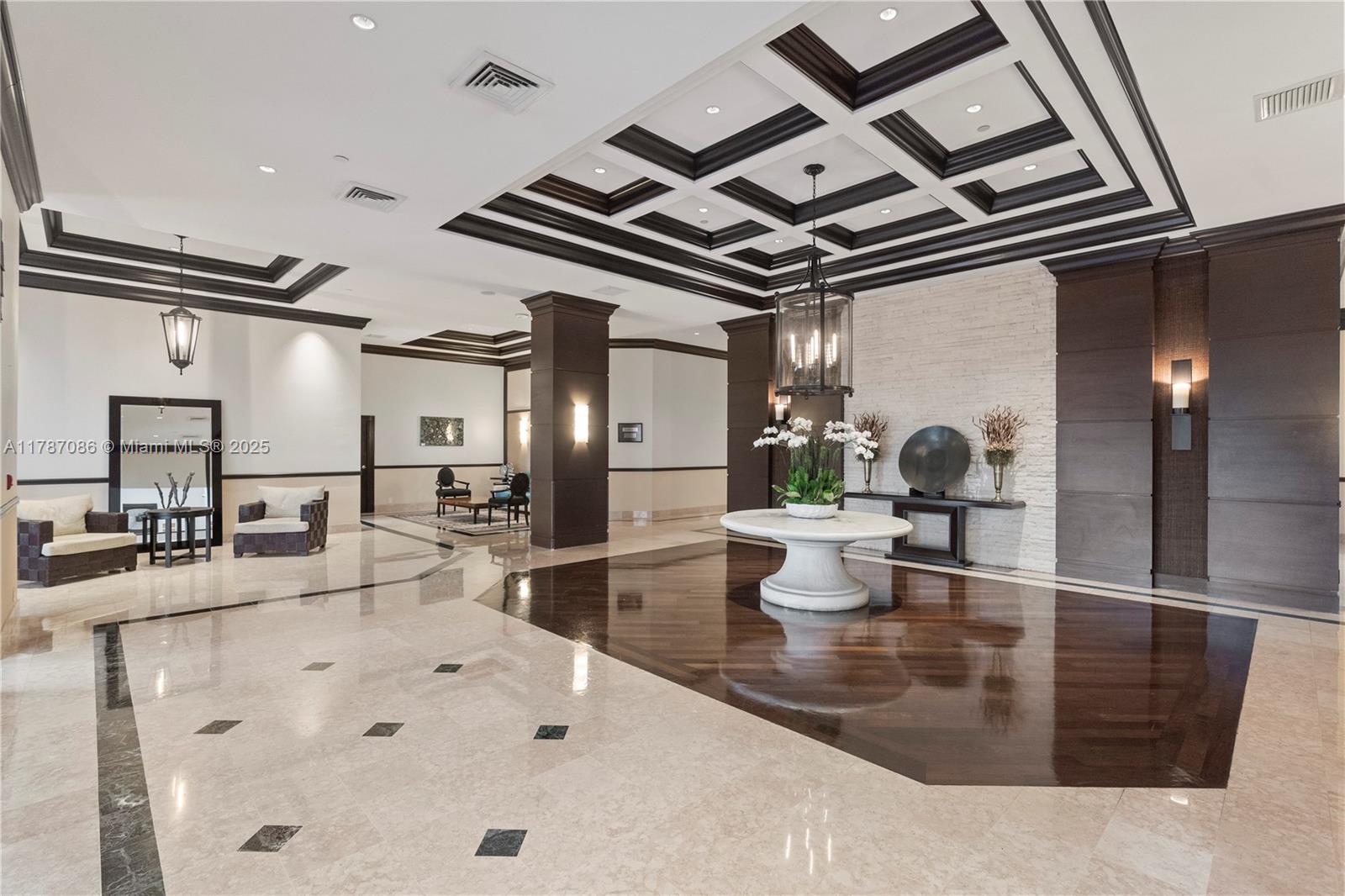 HARBOR TWS AT THE WATERWA - Residential