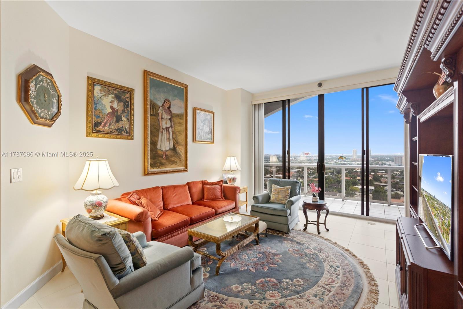 HARBOR TWS AT THE WATERWA - Residential