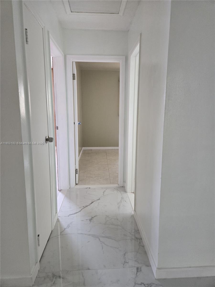 MIRAMAR ISLES SECTION 4 R - Residential Lease