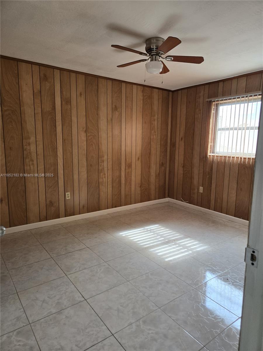 MIRAMAR ISLES SECTION 4 R - Residential Lease