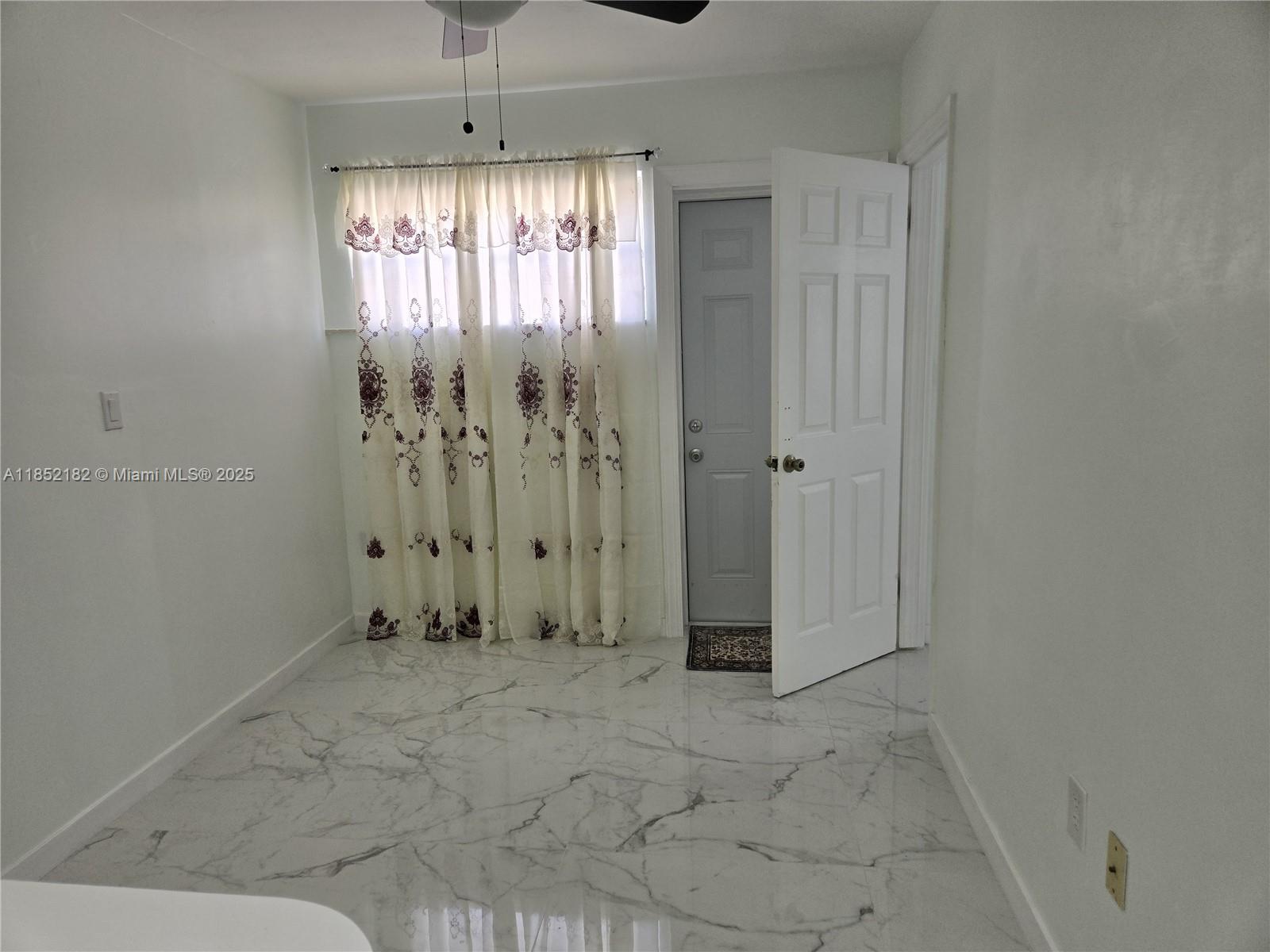 MIRAMAR ISLES SECTION 4 R - Residential Lease