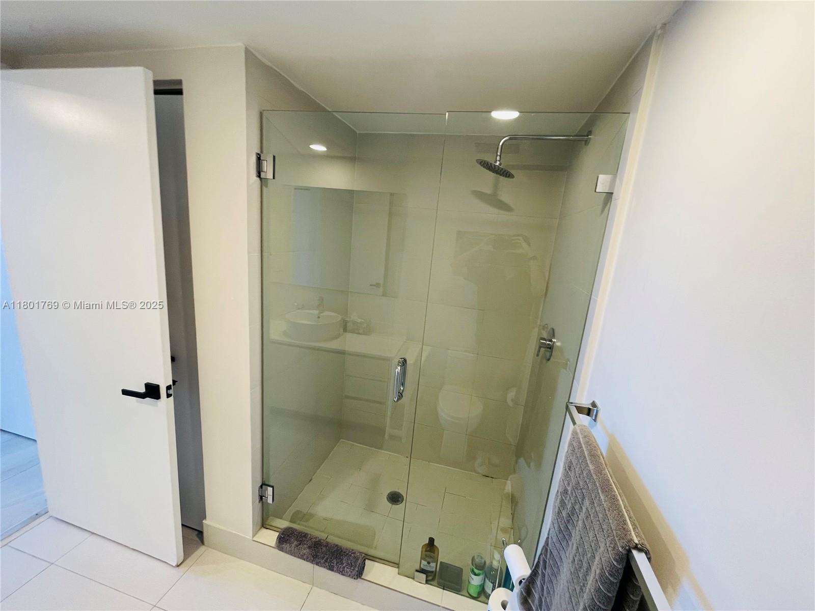 BEACHWALK CONDOMINIUM - Residential