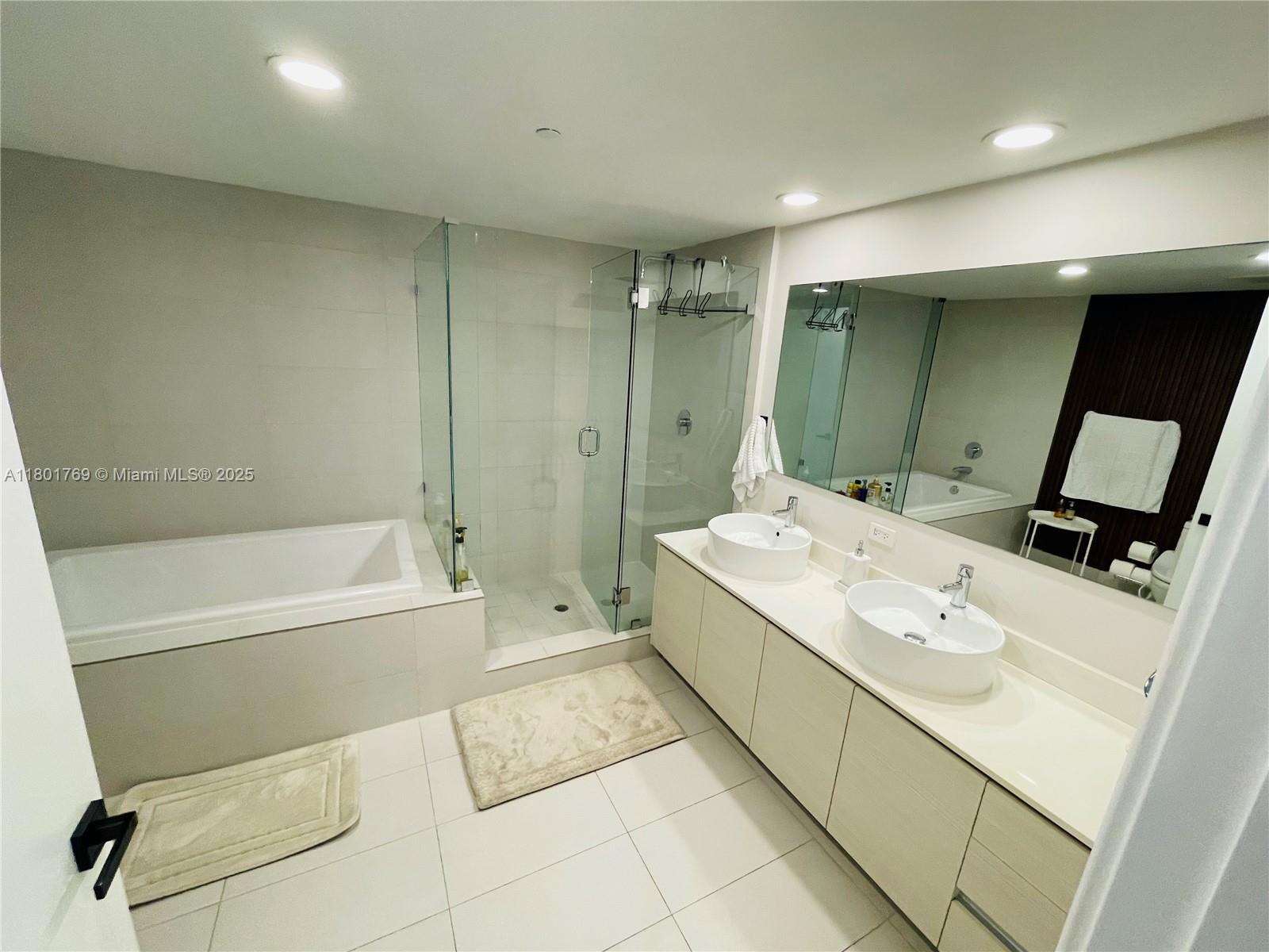 BEACHWALK CONDOMINIUM - Residential