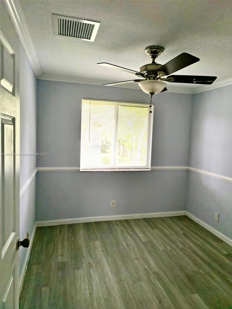 CORAL PARK TOWNHOMES WEST - Residential Lease