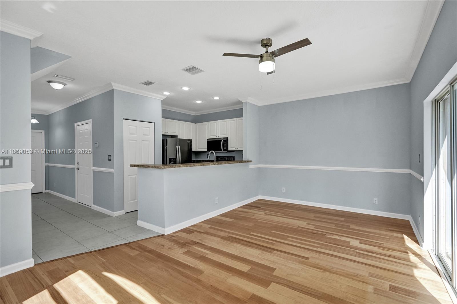 CORAL PARK TOWNHOMES WEST - Residential Lease