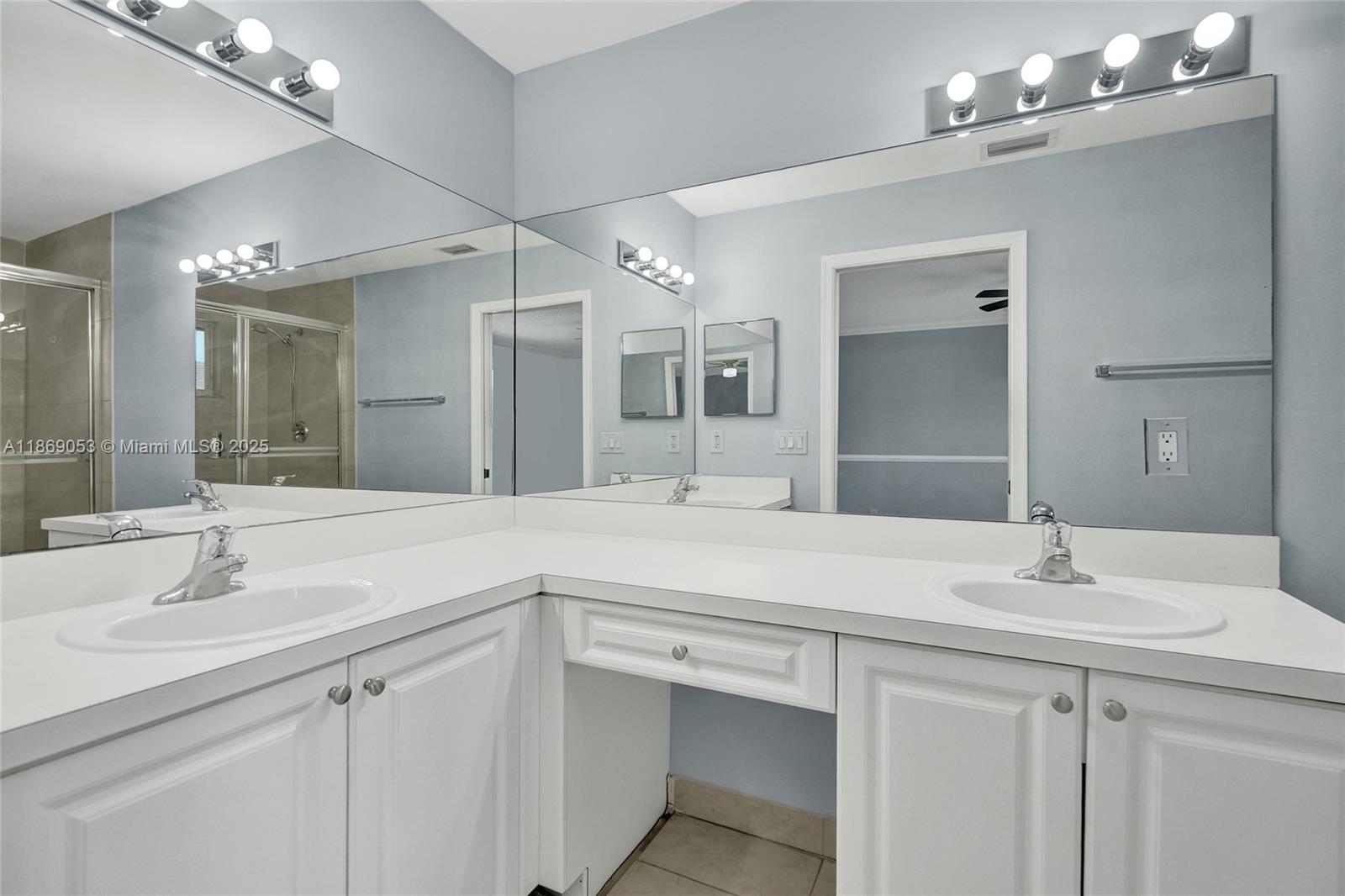 CORAL PARK TOWNHOMES WEST - Residential Lease