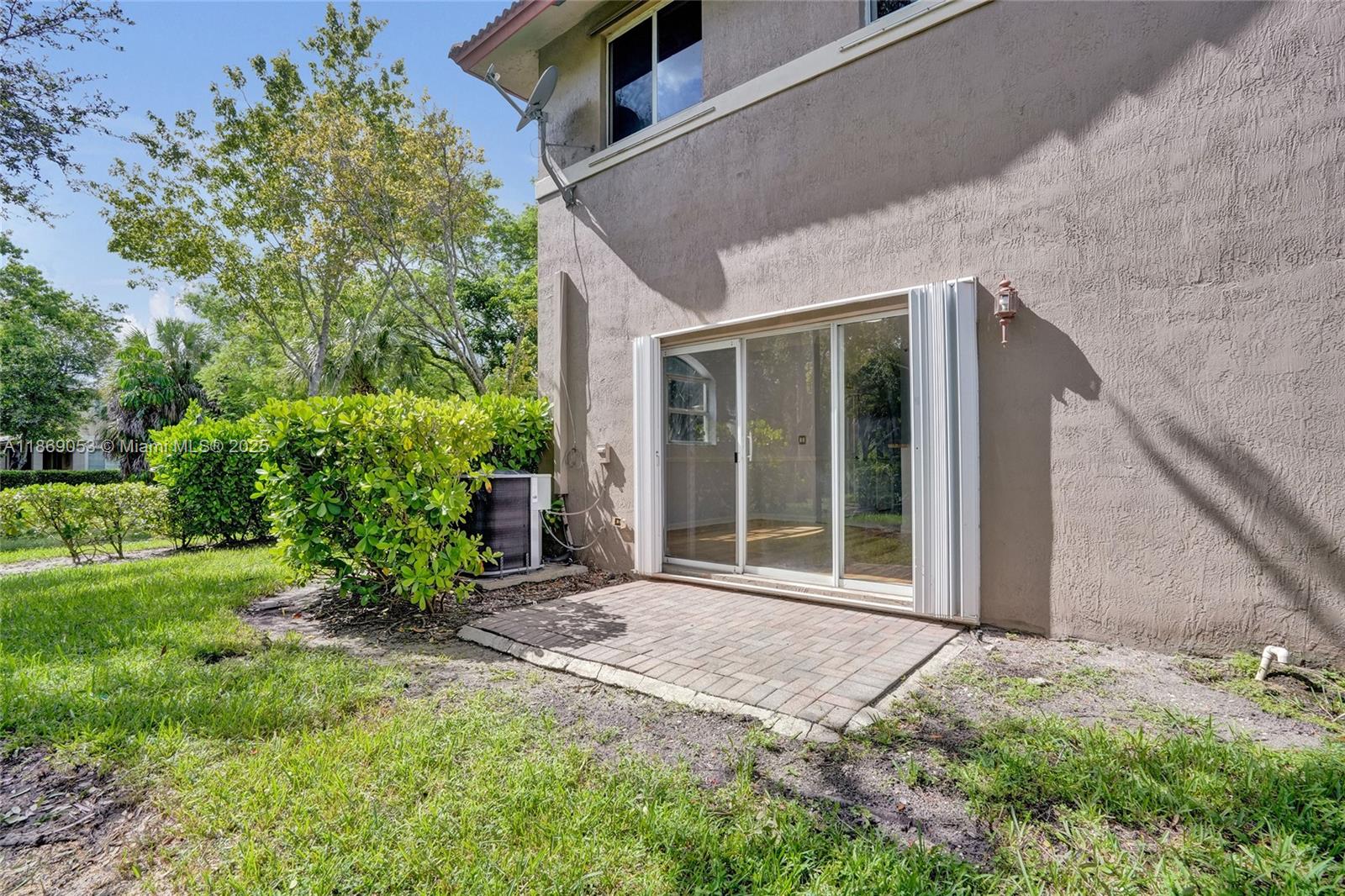 CORAL PARK TOWNHOMES WEST - Residential Lease