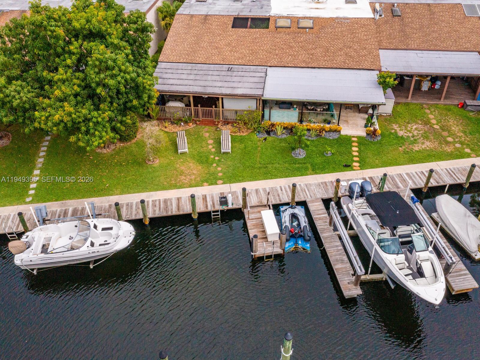 HARBOURWOOD VILLAS - Residential