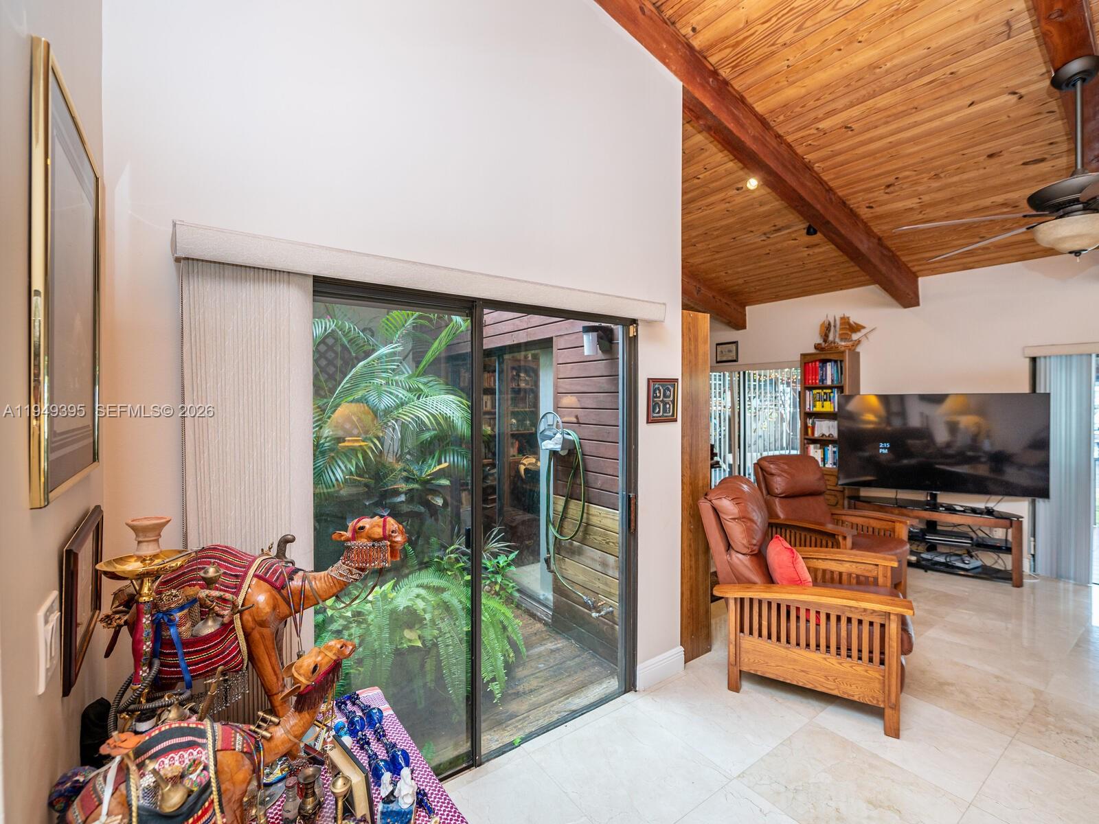 HARBOURWOOD VILLAS - Residential