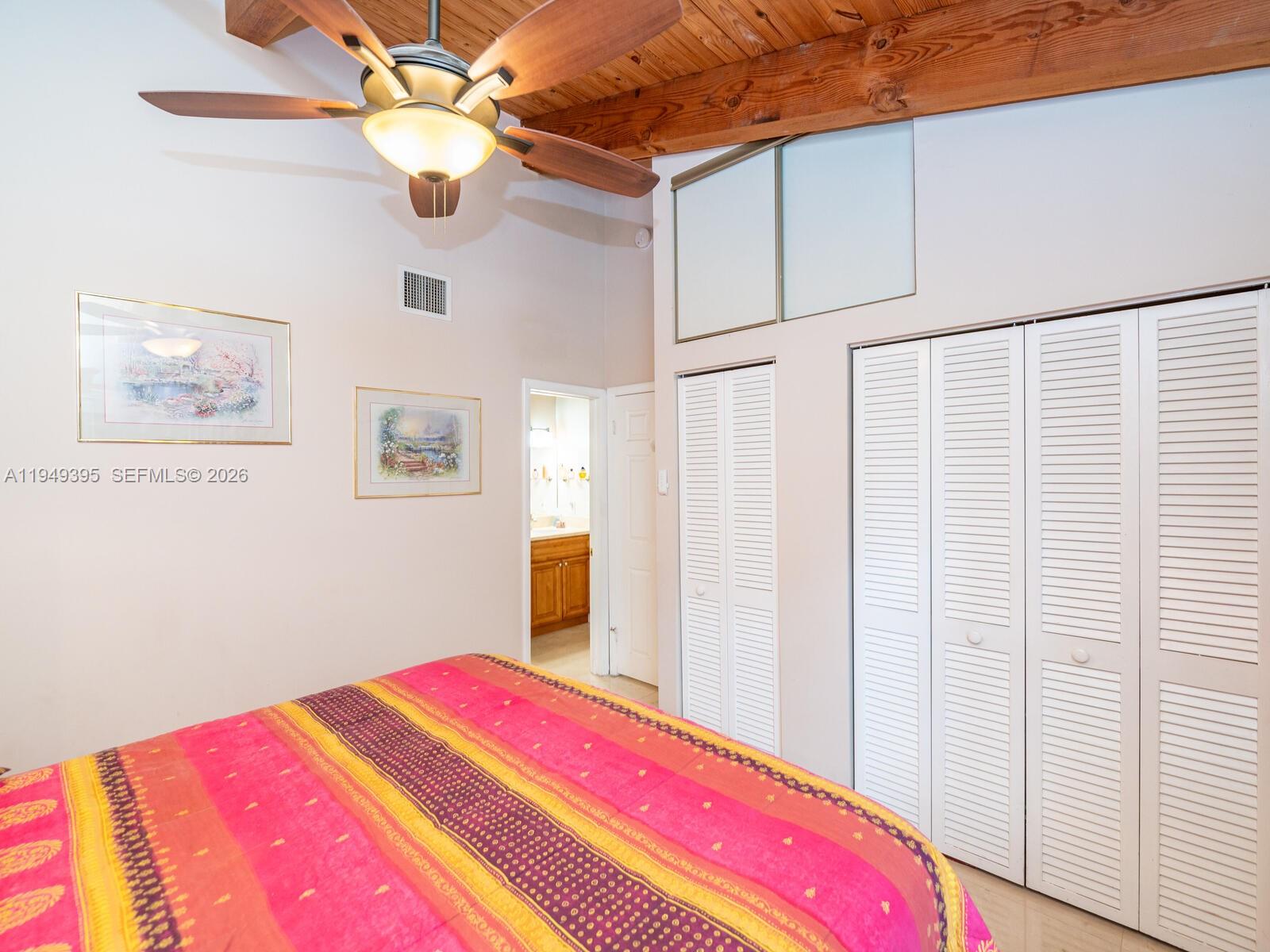 HARBOURWOOD VILLAS - Residential