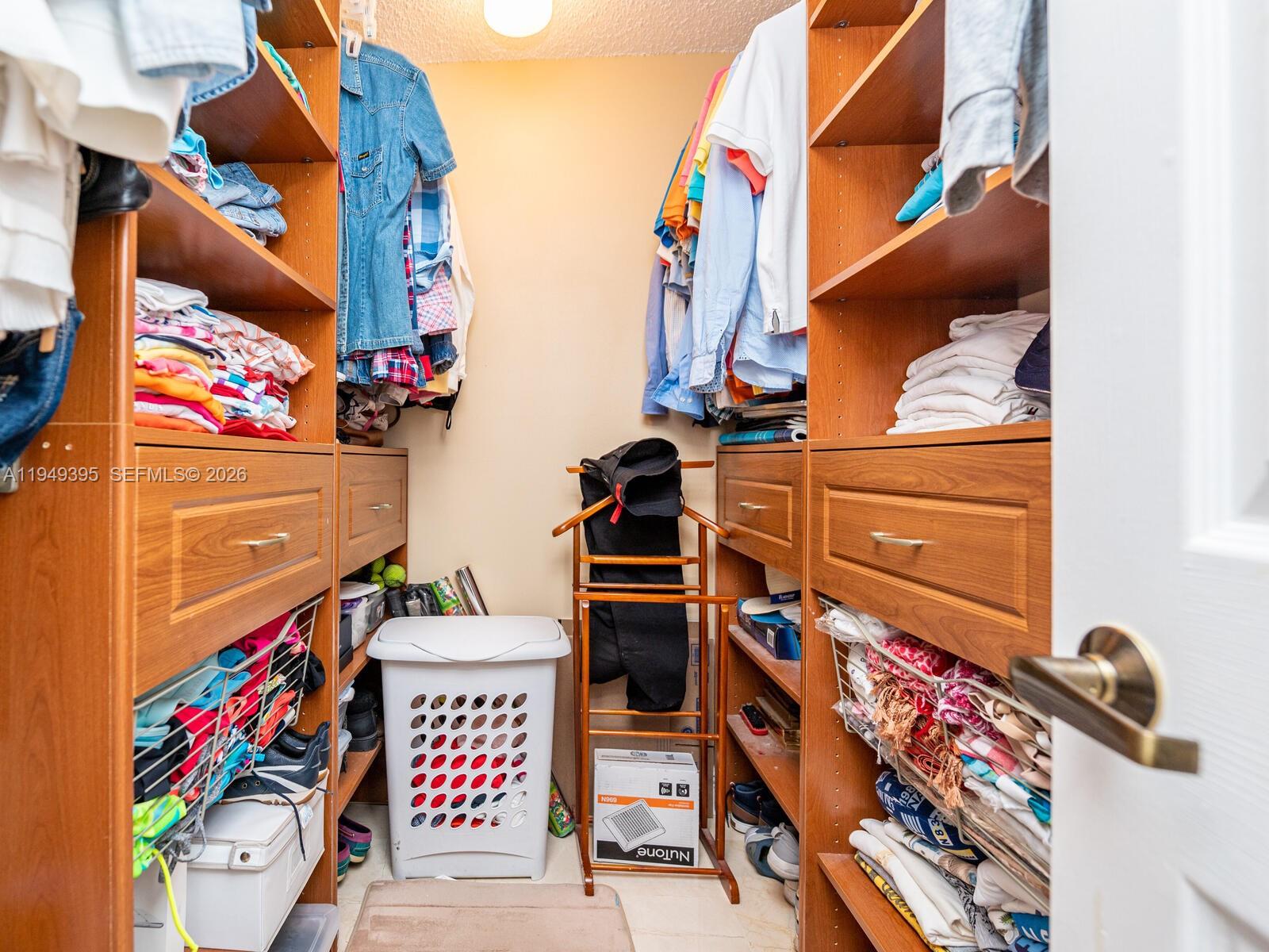 HARBOURWOOD VILLAS - Residential