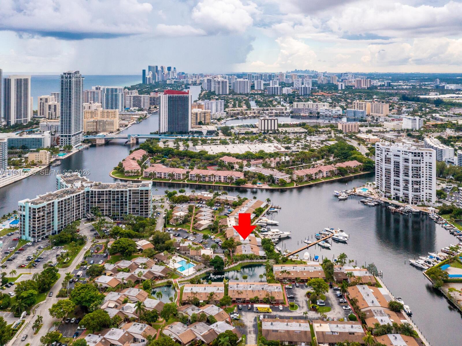 HARBOURWOOD VILLAS - Residential